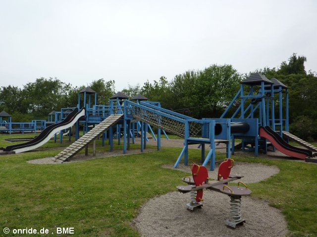 Japanske store bryster sommerland syd lukket Japanske store bryster sommerland syd lukket