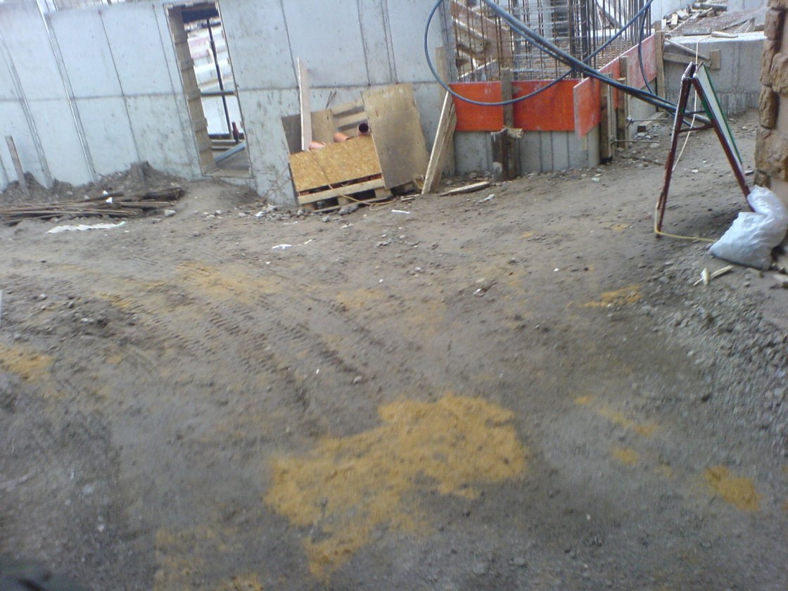 upic126153