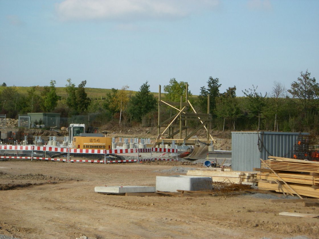 upic185062