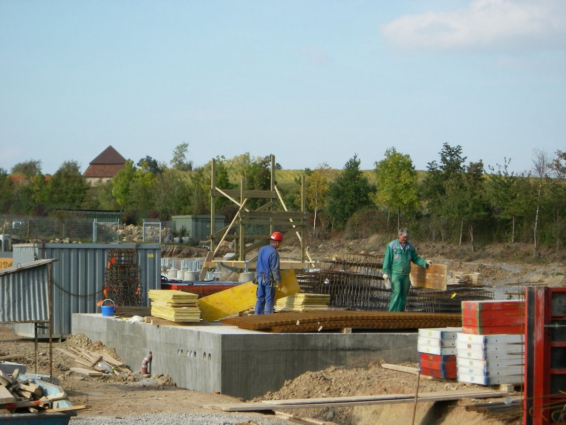 upic185063