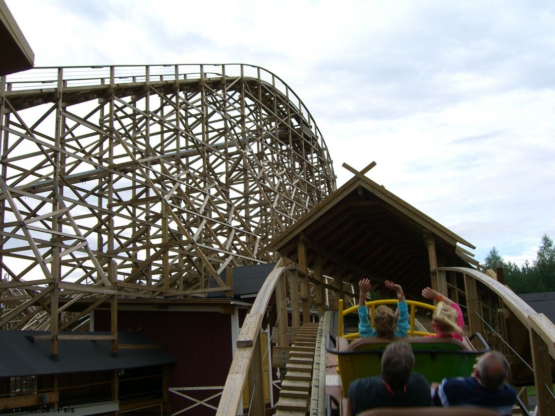 upic200698