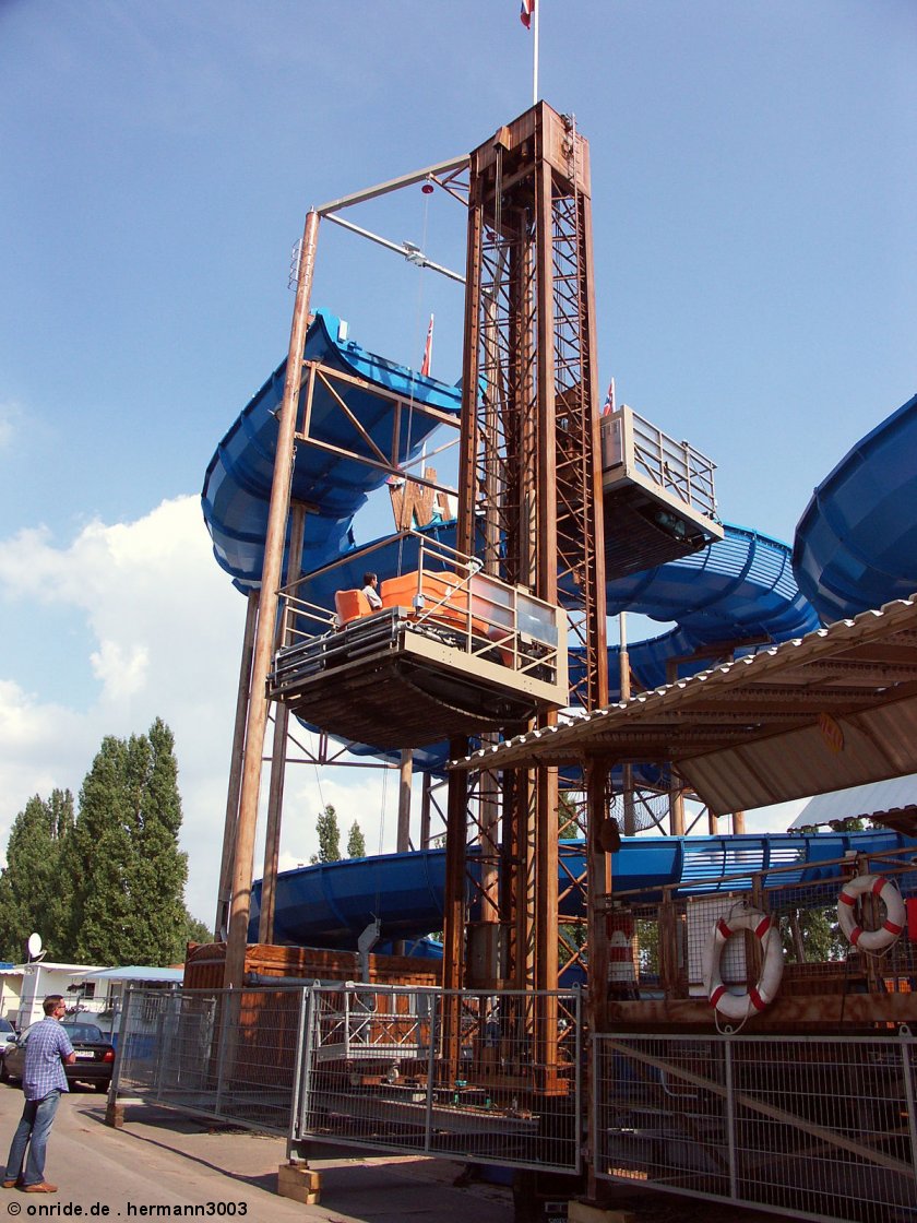 upic270281