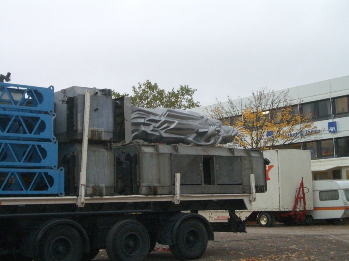 upic280253