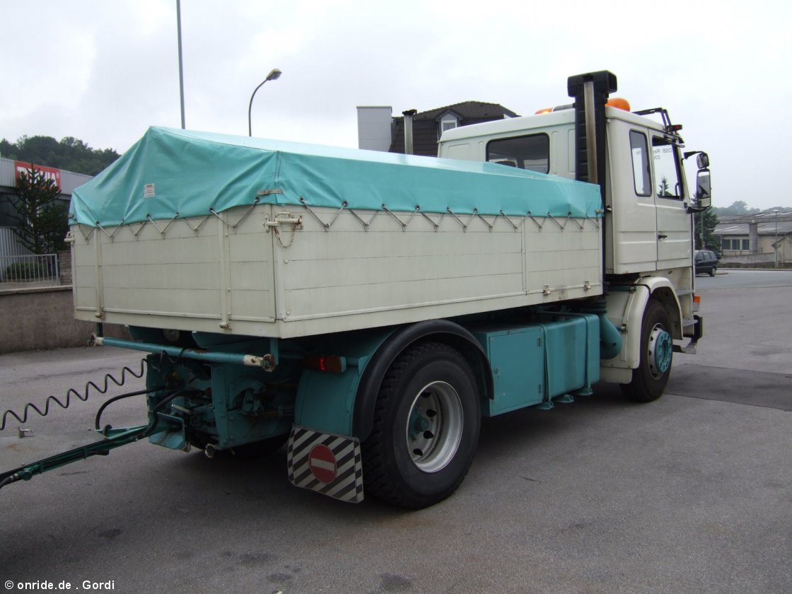 upic311580