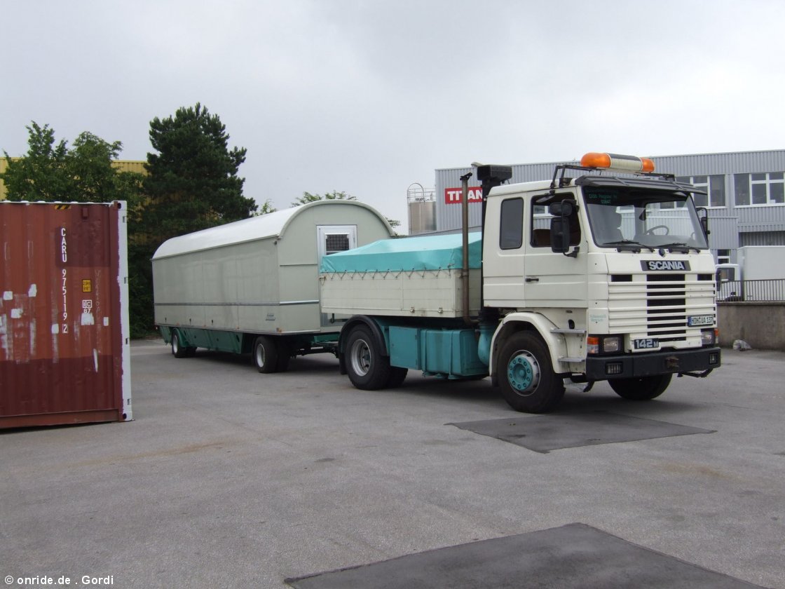 upic311582