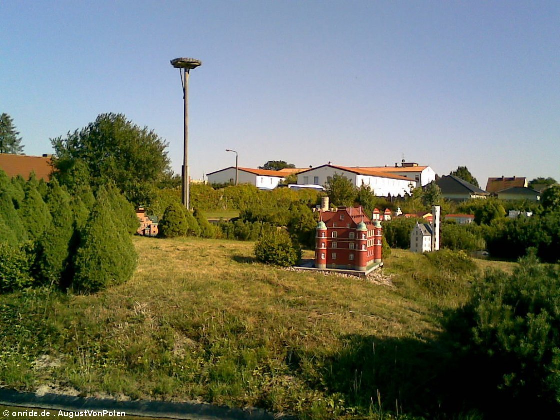 upic351271