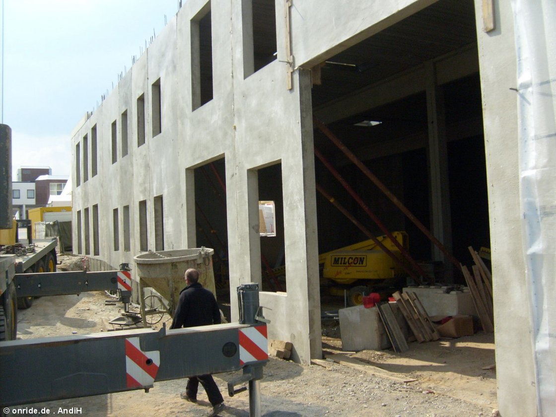 upic352456