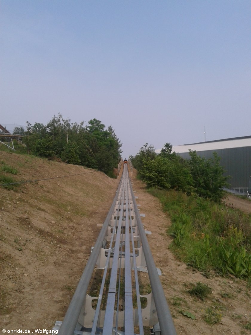 upic420397