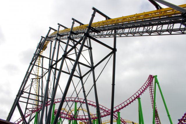 Escr 4 1 Die Vlodrop Schen Werke Vekoma Madness Onride De