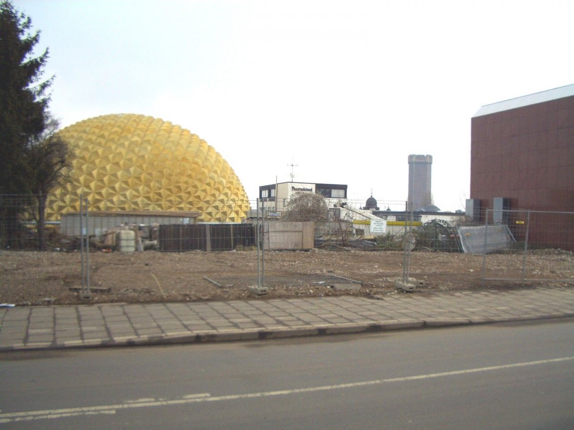 upic5835