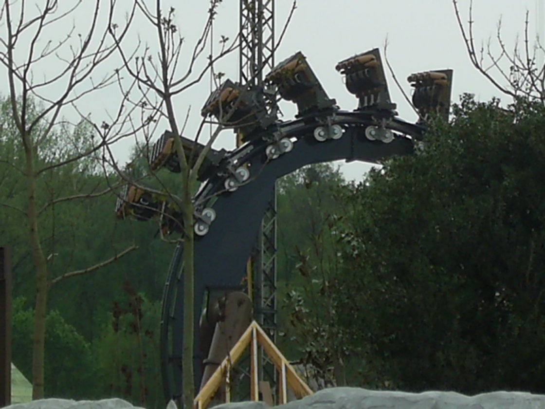 upic74040