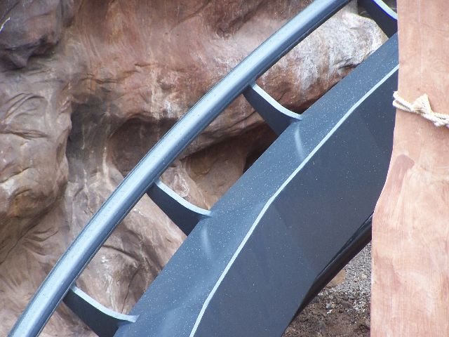upic80044